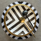 Set platos base de acrílico negro con blanco stripes