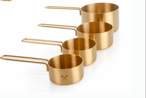 Juego de tazas y cucharas medidoras
