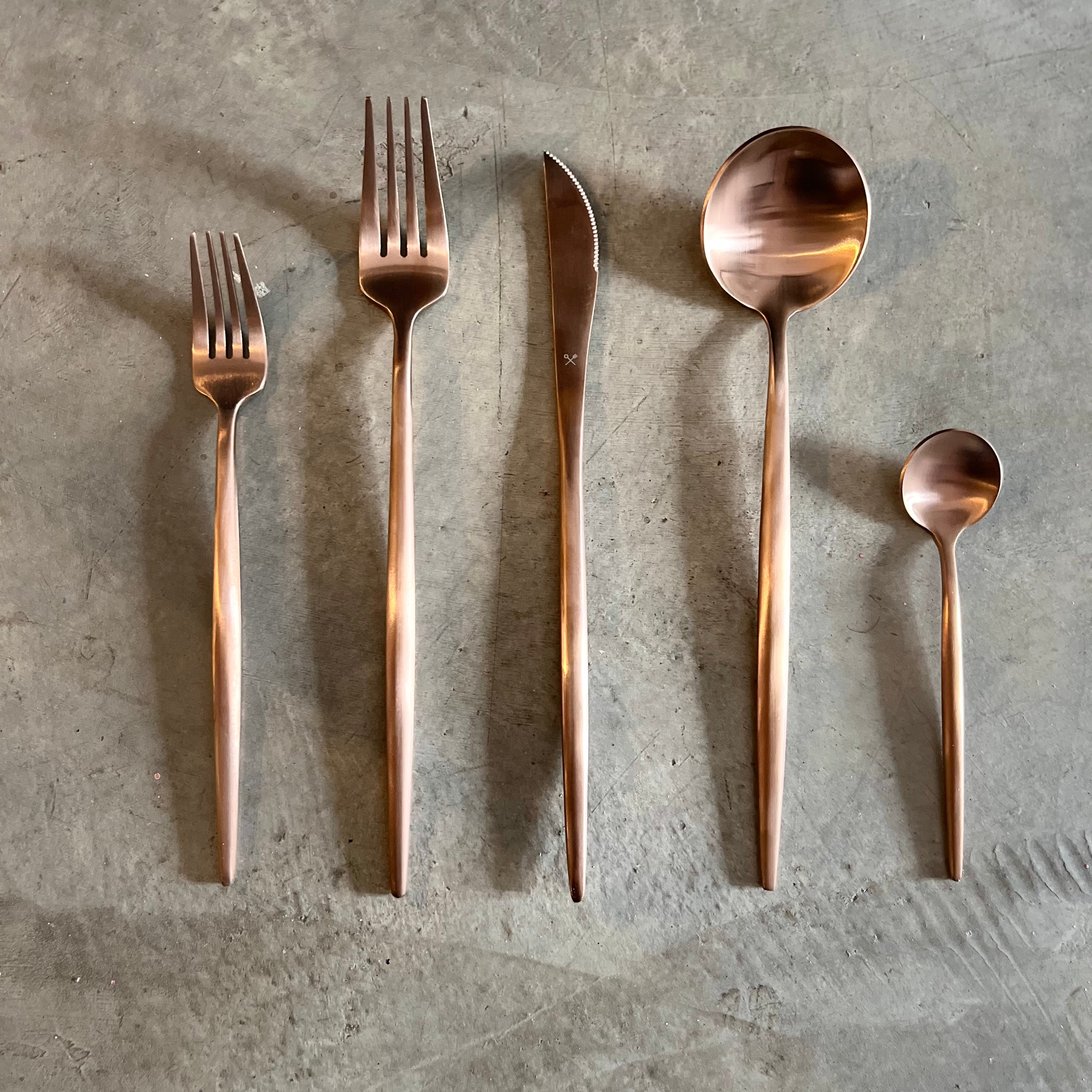 Set de cubiertos para 10 personas