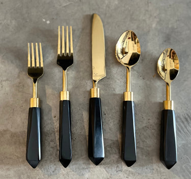 Set de cubiertos dorado matte mango mármol 6 personas