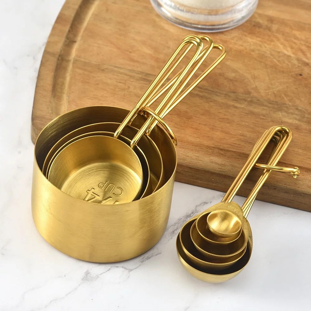 Juego de tazas y cucharas medidoras