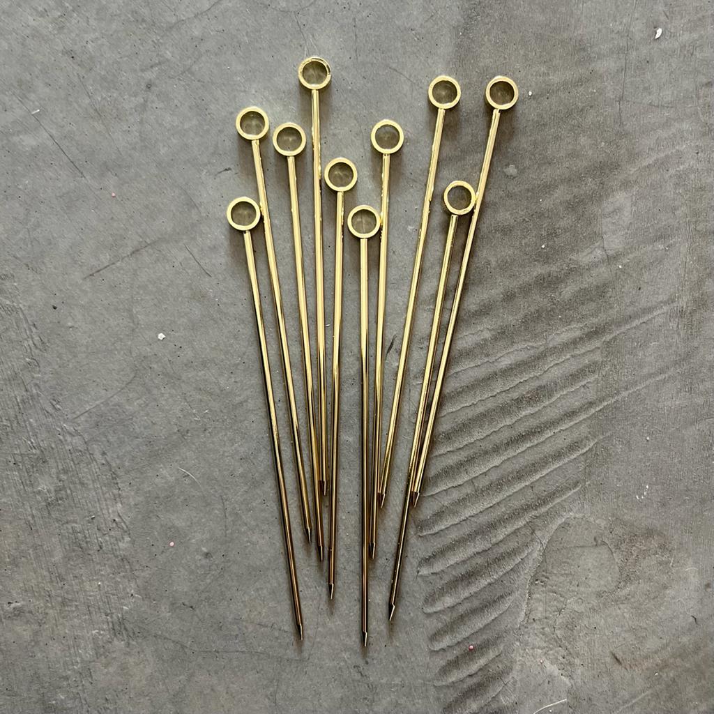 Palillos botaneros dorados