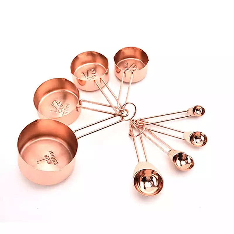 Juego de tazas y cucharas medidoras